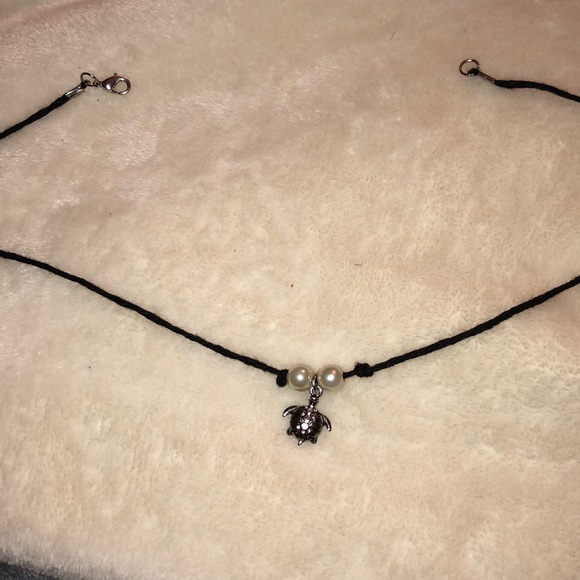 Jewelry - Gorgeous vsco Turtle choker🐢(save the turtles!)